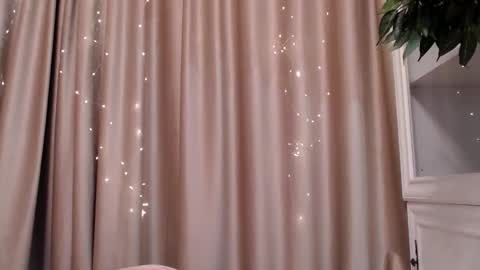 Ray online show from September 2025 12:08:02 PM