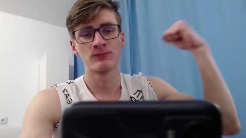 Snapshot of ray_booy chatting on October 2025 07:52:02 AM Ray Booy online show from October 2025 07:52:02 AM