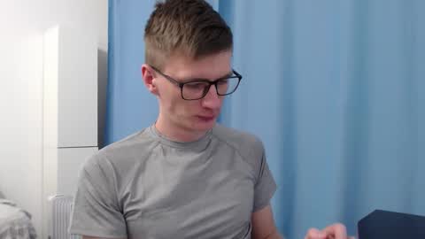 Snapshot of ray_booy chatting on November 2025 08:22:01 PM Ray Booy online show from November 2025 08:22:01 PM