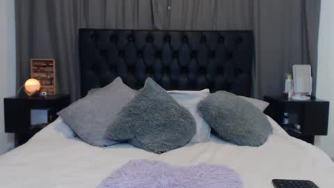 Ray online show from December 2024 12:12:02 AM