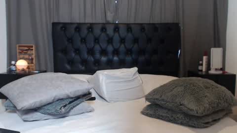 Ray online show from December 2024 09:52:01 PM