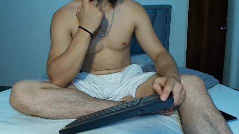 Snapshot of ray_weed chatting on March 2026 07:20:02 PM Ray online show from March 2026 07:20:02 PM