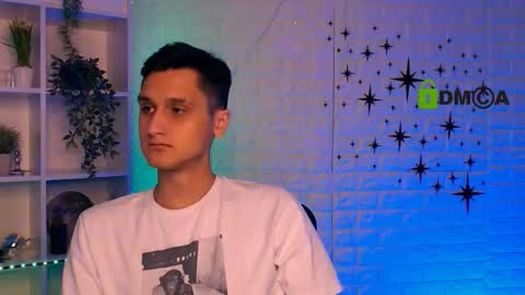 Snapshot of rayan_ross chatting on November 2025 12:04:01 PM rayan_ross online show from November 2025 12:04:01 PM