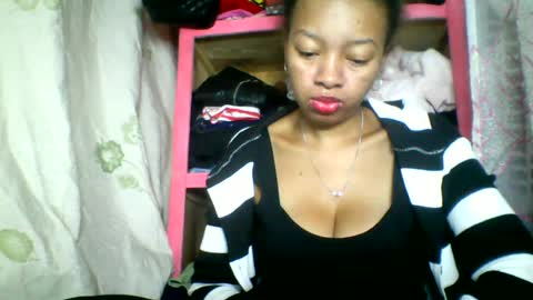 Snapshot of rayana_69 chatting on June 2026 03:26:01 AM rayana_69 online show from June 2026 03:26:01 AM