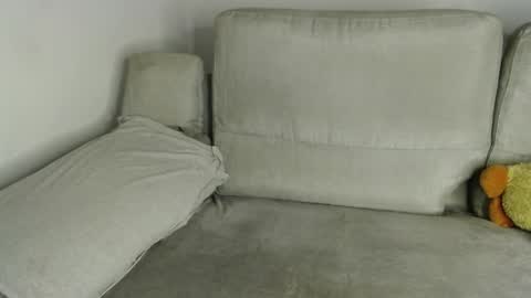 Snapshot of raycatt chatting on April 2026 10:46:01 AM Ray online show from April 2026 10:46:01 AM