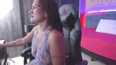 Raychel  online show from January 2026 08:02:02 PM