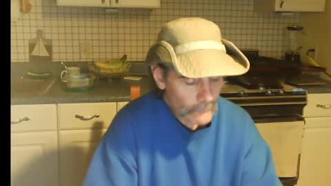 Ray online show from November 2025 10:19:01 PM