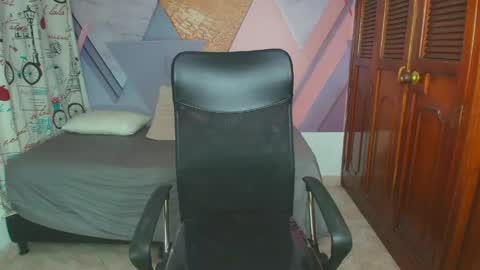 raylin_escobar online show from May 2026 08:18:02 PM