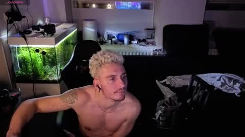 Rayzel online show from February 2026 06:06:01 PM