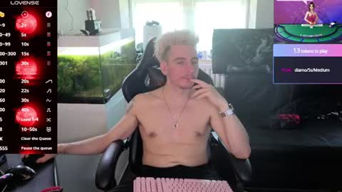 Rayzel White online show from June 2026 04:33:01 PM