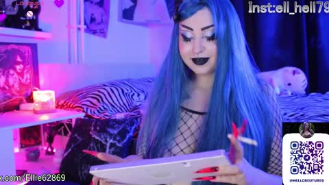 Snapshot of razor_claw chatting on November 2025 08:42:02 PM My kittensIm on vacation until July 25th. You can join the fan club free content online show from November 2025 08:42:02 PM