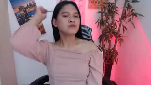 Snapshot of ready2care4youbabe chatting on November 2025 07:01:02 PM Beth online show from November 2025 07:01:02 PM