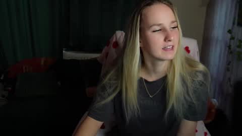 Snapshot of realmiagold chatting on February 2025 09:32:02 AM IG realmiagold online show from February 2025 09:32:02 AM