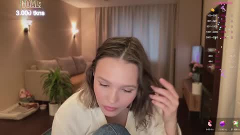 Snapshot of realsupermichael chatting on December 2024 11:18:02 AM AliceEve online show from December 2024 11:18:02 AM