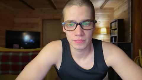 AliceEve online show from March 2026 06:00:01 PM