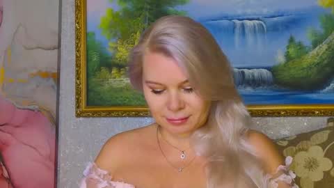 Im a little sick. Ill be back soon. online show from October 2025 03:18:02 PM