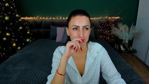 rebecca_diamonds online show from January 2025 12:05:01 PM