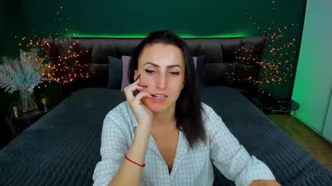 rebecca_diamonds online show from March 2025 03:16:02 PM