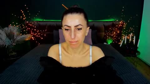 rebecca_diamonds online show from March 2026 07:03:01 AM