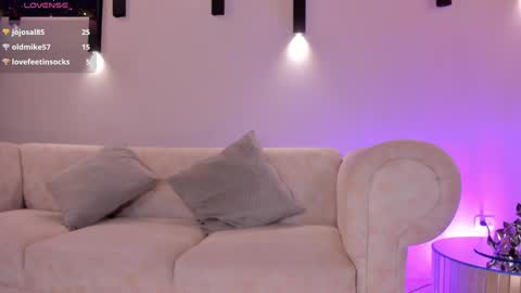 Rebe online show from January 2025 09:25:02 AM