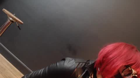 Snapshot of rebeccalachaude chatting on October 2025 06:01:01 PM Rebeccalachaude online show from October 2025 06:01:01 PM