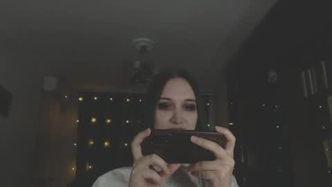 AnnaAnnet online show from April 2026 04:19:01 PM