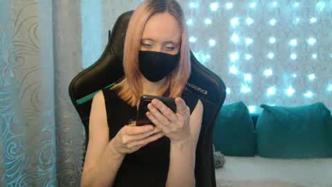 RebesaOlset online show from December 2024 04:59:02 PM