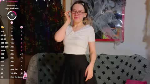 Snapshot of reborn_elf chatting on November 2025 02:21:01 AM Lara online show from November 2025 02:21:01 AM