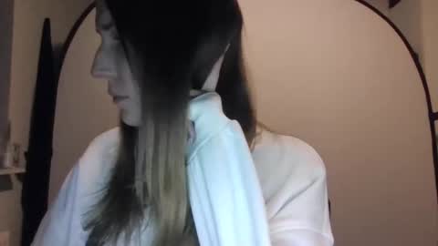 Snapshot of rebornrao chatting on November 2025 11:18:02 PM Keely KeKe Kiwi online show from November 2025 11:18:02 PM