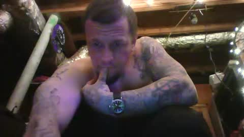 Snapshot of recka810 chatting on February 2025 09:56:01 AM recka810 online show from February 2025 09:56:01 AM