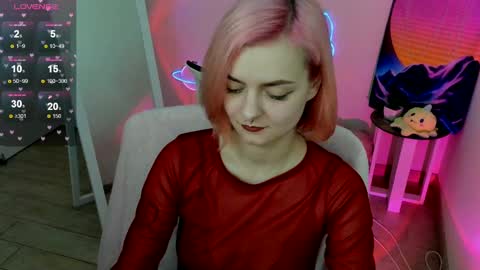 Snapshot of red_bestie_ chatting on February 2025 08:03:01 PM Bestie online show from February 2025 08:03:01 PM