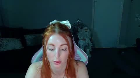 Red -  online show from December 2024 09:40:02 PM