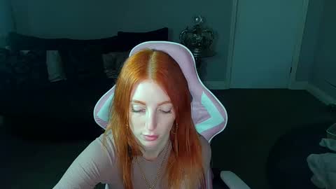 Red -  online show from January 2025 02:03:02 PM