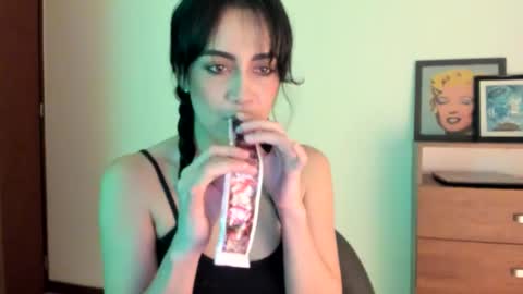 red_flower203 online show from March 2026 01:00:02 AM