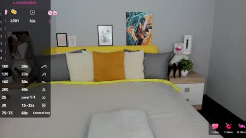 Lessy Fox online show from March 2026 05:29:01 PM