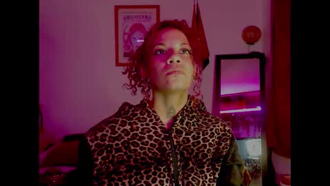 Snapshot of red_savage_ chatting on January 2025 07:19:02 AM Instagram Valerie yourdream online show from January 2025 07:19:02 AM