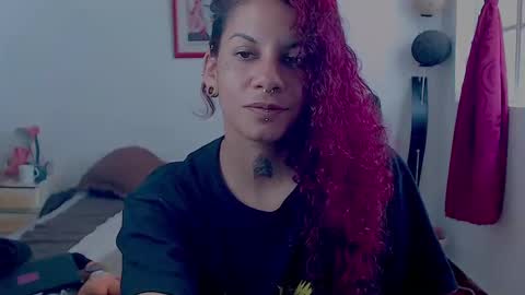 Snapshot of red_savage_ chatting on February 2025 05:07:02 PM Instagram Valerie yourdream online show from February 2025 05:07:02 PM