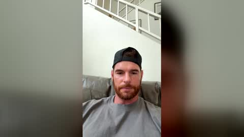 reddead7100 online show from April 2026 11:28:01 PM