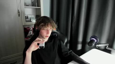 Snapshot of reddissq chatting on December 2024 03:09:01 AM reddissq online show from December 2024 03:09:01 AM