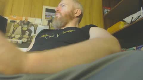 Snapshot of redhead4fun chatting on January 2025 05:12:02 AM theredhead4fun online show from January 2025 05:12:02 AM