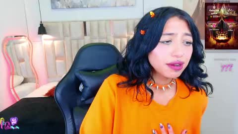 Lili Lopez online show from May 2026 08:06:02 PM