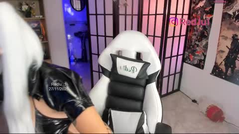 Snapshot of redlu_1 chatting on November 2025 01:30:01 AM Lu Independiet model online show from November 2025 01:30:01 AM