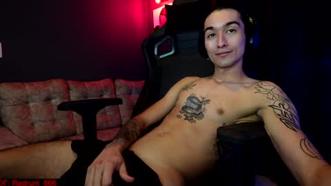 Snapshot of redrum_696 chatting on December 2024 06:17:01 PM Red online show from December 2024 06:17:01 PM