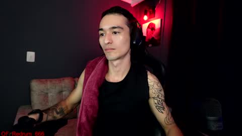 Snapshot of redrum_696 chatting on December 2024 11:12:02 PM Red online show from December 2024 11:12:02 PM