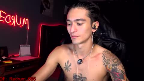 Snapshot of redrum_696 chatting on October 2025 07:02:02 PM Red online show from October 2025 07:02:02 PM