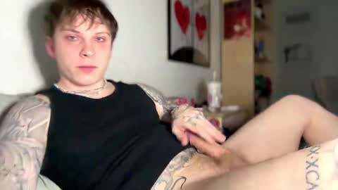 Snapshot of redrumbackwards chatting on January 2025 03:53:01 AM redrum online show from January 2025 03:53:01 AM