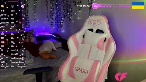 Snapshot of redvelveten chatting on November 2025 05:18:02 AM Ronnie online show from November 2025 05:18:02 AM