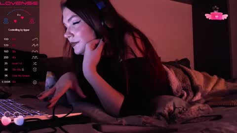 Red online show from November 2025 11:14:01 PM