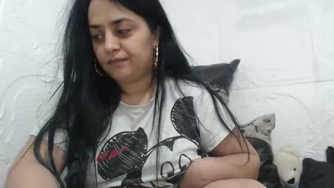 Reea online show from February 2025 10:03:02 PM