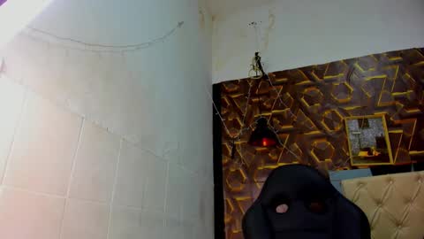 reed_kitty online show from December 2025 01:28:02 PM